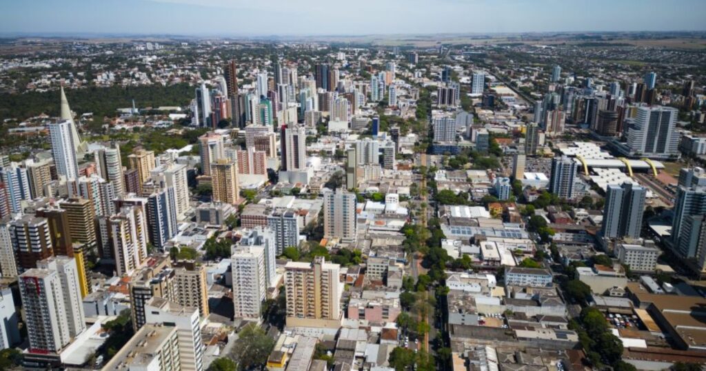 Maringá é a 1ª cidade do Brasil em eficiência para abertura de empresas; classificação nacional a coloca em 11º lugar