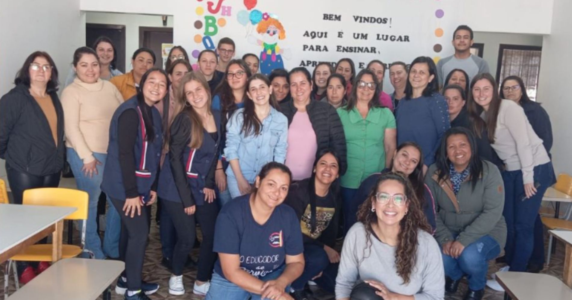 Professores e alunos de Cel Domingo Soares participam de oficina sobre contação de histórias