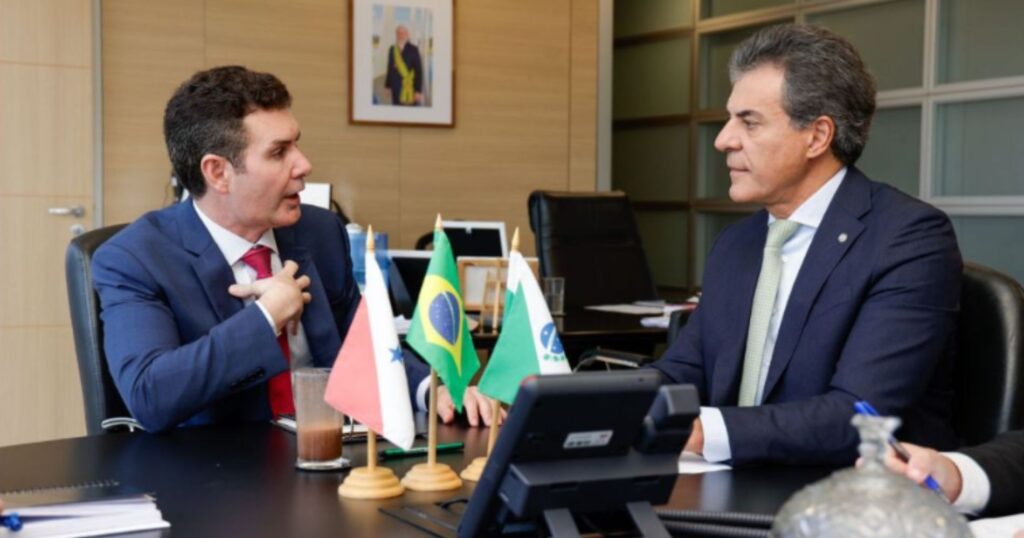 Beto Richa busca recursos para municípios em reunião com ministro das Cidades