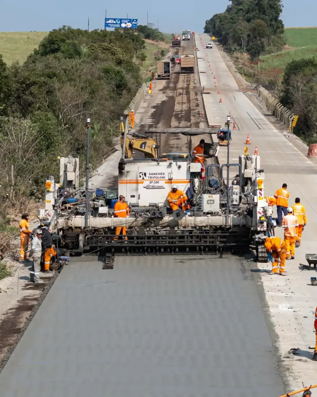 Paraná aposta em pavimento de concreto para renovar 340 km de estradas