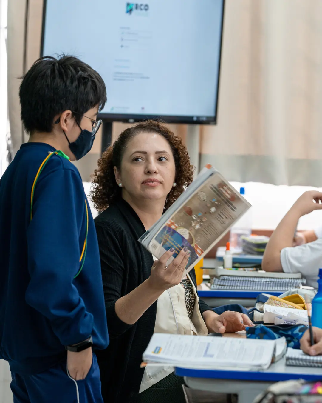 Imagem de destaque - Professores da rede estadual alcançam mais de 94% de aprovação entre pais e estudantes